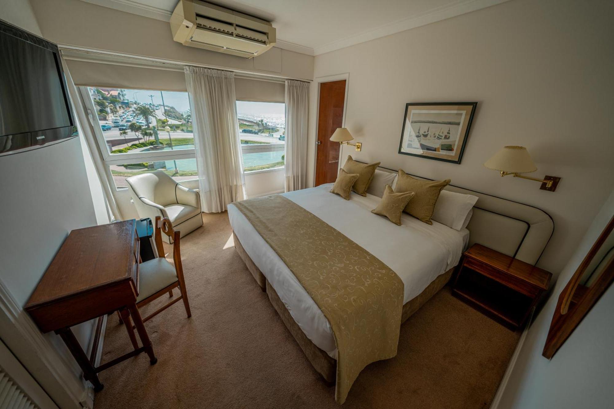 Hotel Iruna มาร์เดลปลาตา ภายนอก รูปภาพ